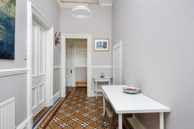 A Two Bedroom Apartment - Victorian Villa At 8 Priestfield Road Edinburgh Exterior photo